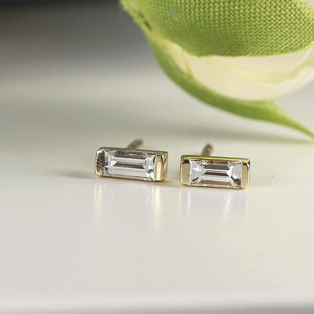 Baguette Diamond Stud Earrings 14k Gold - Melt'm Jewelry