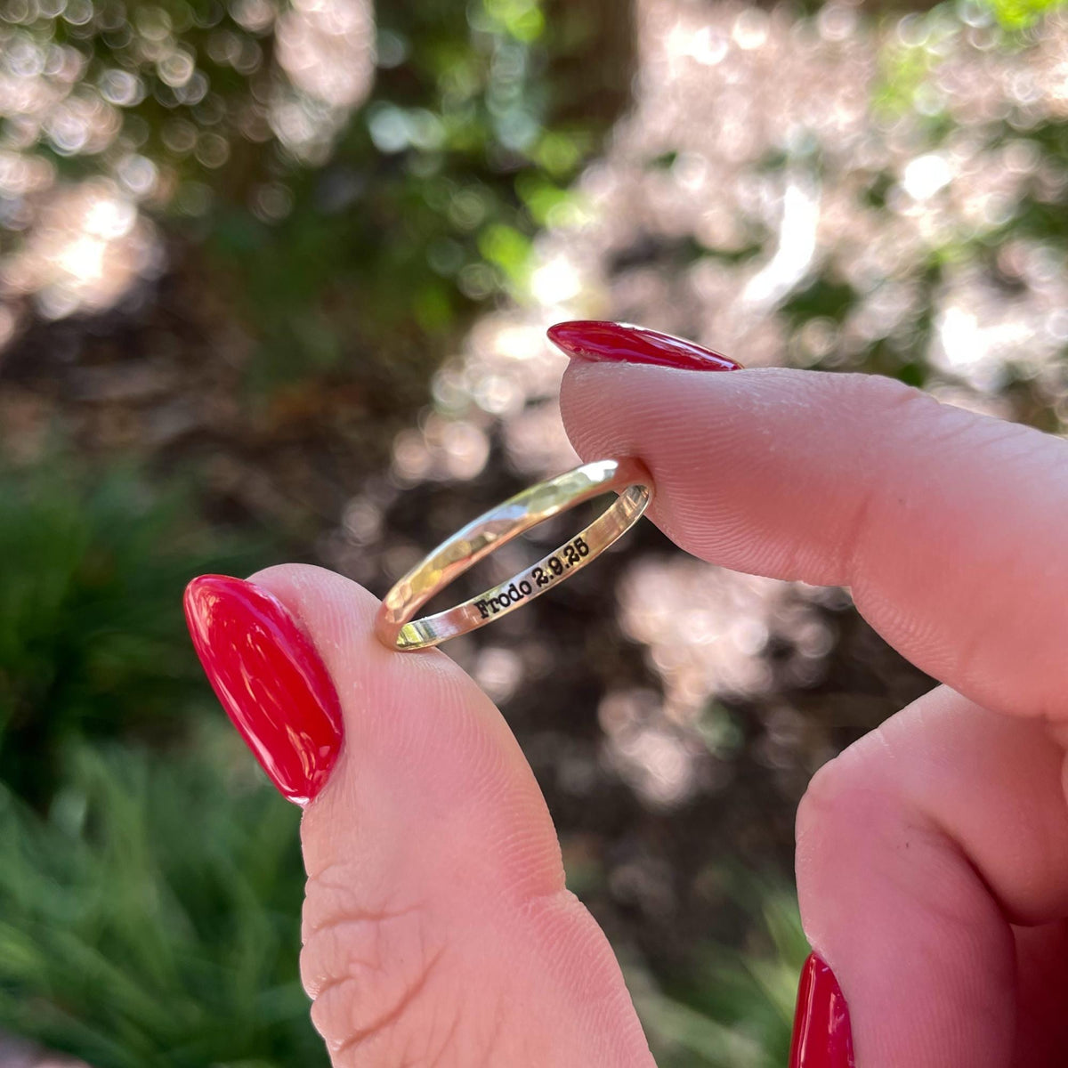 14k Solid Gold Plain Wedding Band Hammered - Melt'm Jewelry