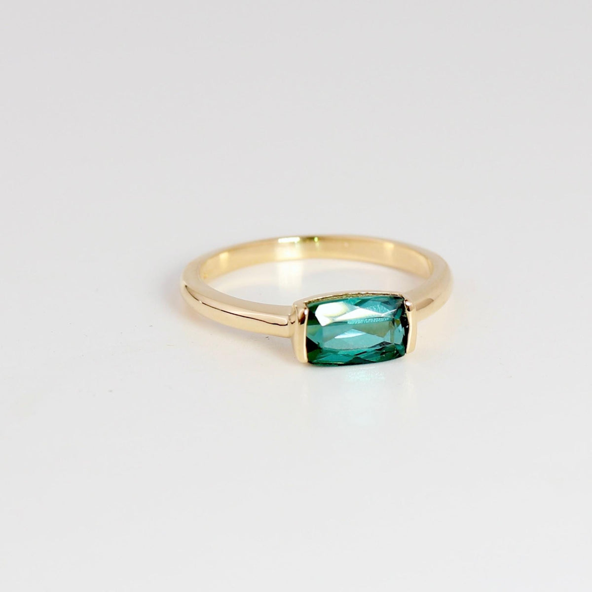 One of a Kind Green Tourmaline Ring, 14K Solid Gold Baguette Ring, October Birthstone Ring, East West Gemstone Ring - Melt'm Jewelry
