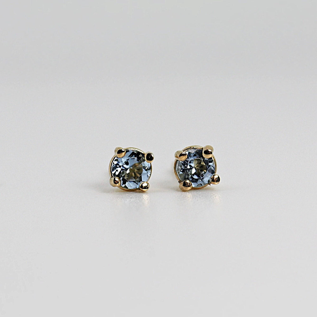 Aquamarine Stud Earrings 14k Gold - Melt'm Jewelry