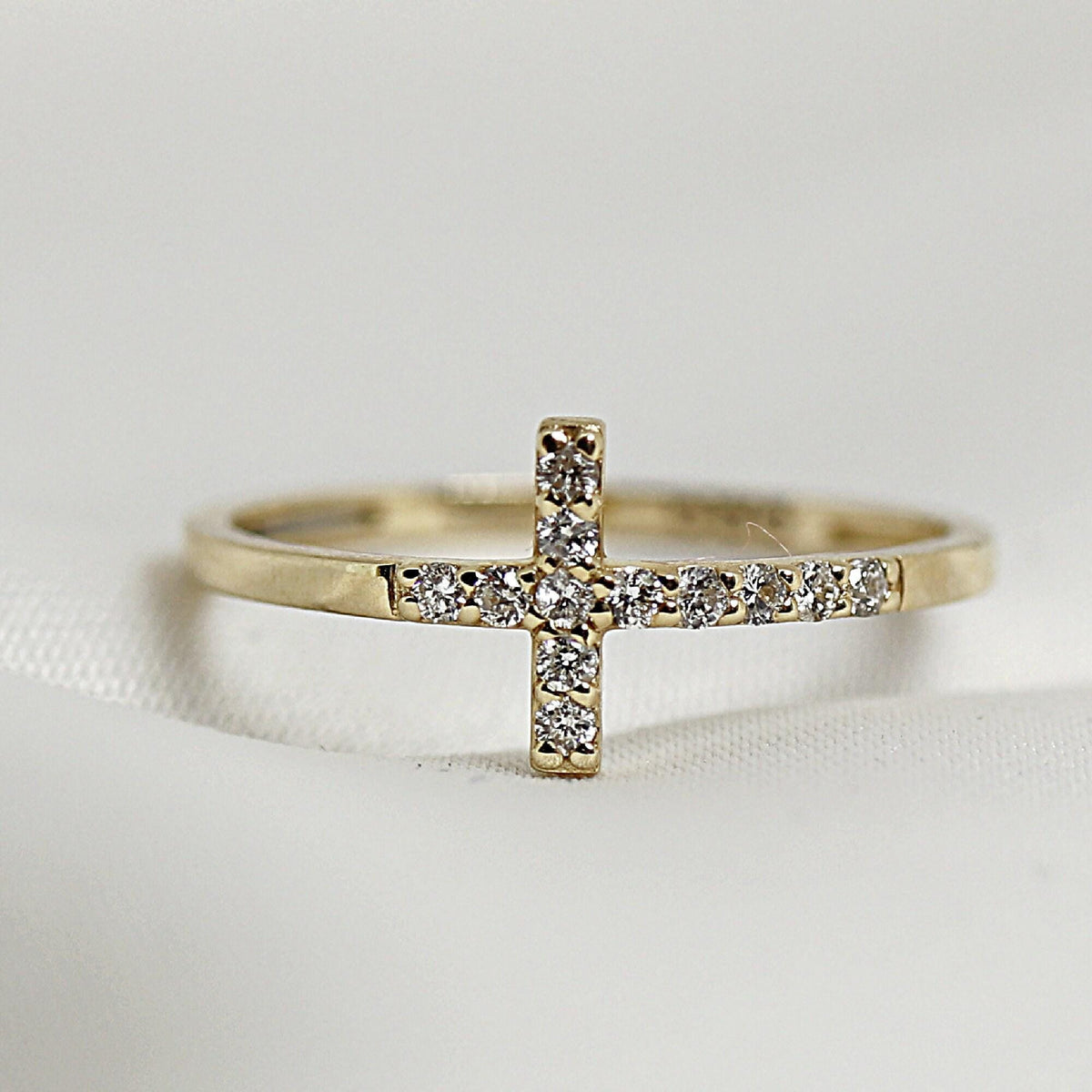Diamond Cross Ring in 14K Gold - Melt'm Jewelry