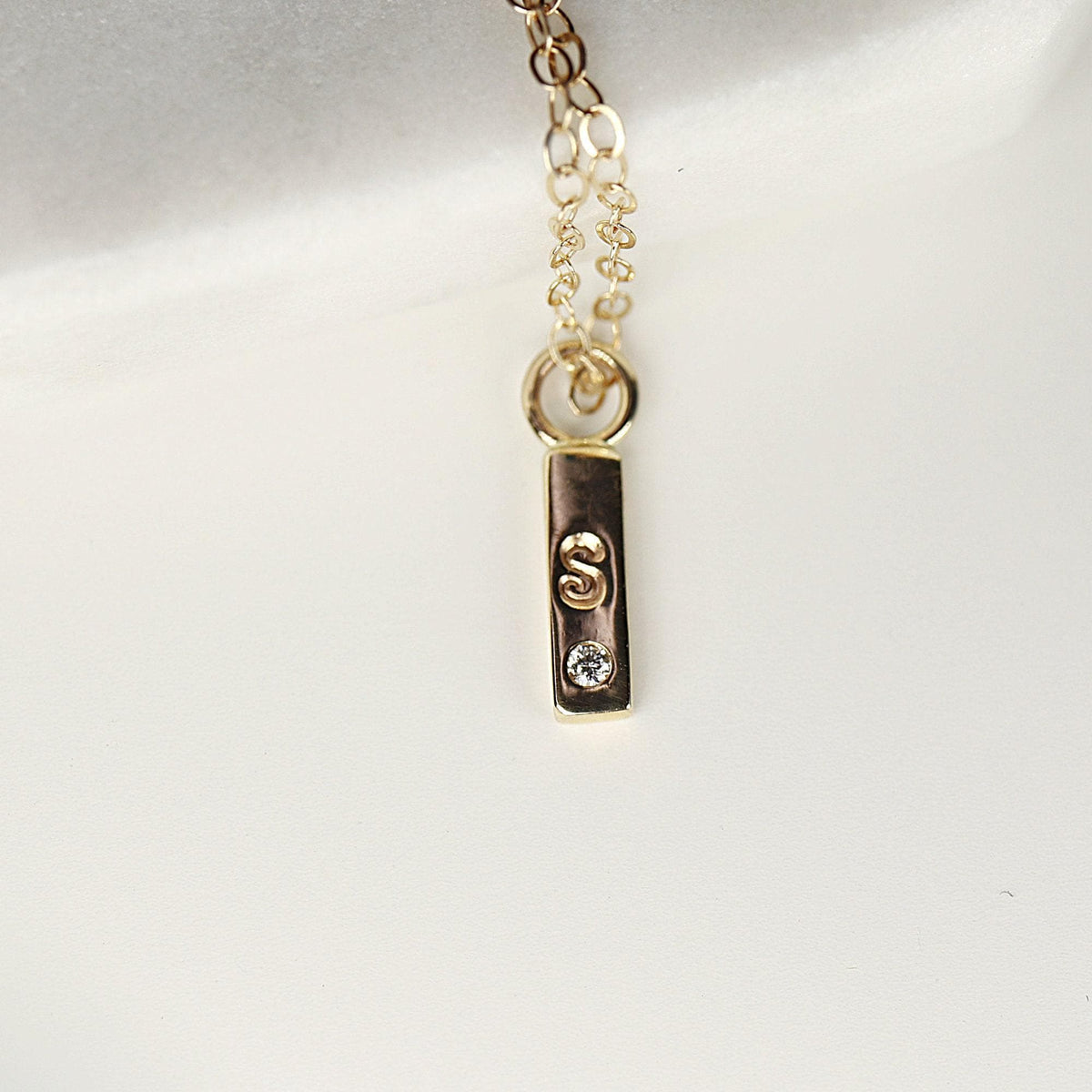 14k Solid Gold Vertical Bar Initial Necklace - Melt'm Jewelry