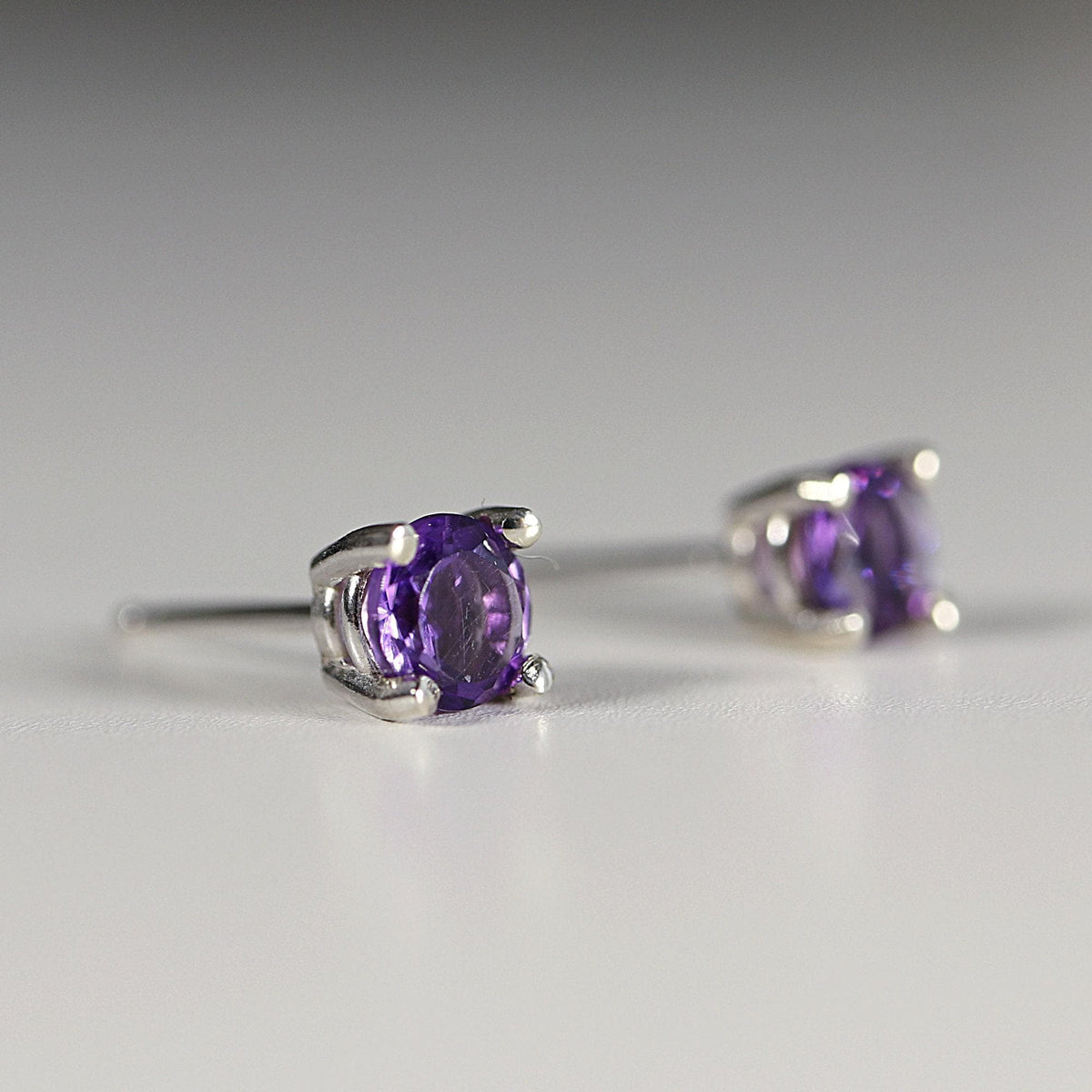 Amethyst Stud Earrings 14k Gold - Melt'm Jewelry