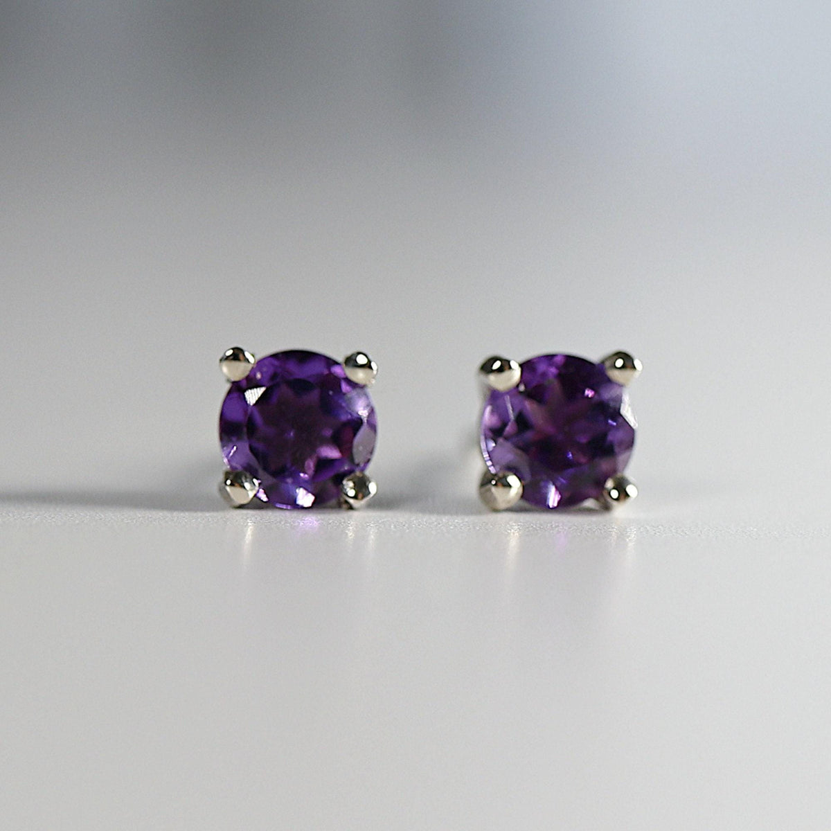 Amethyst Stud Earrings 14k Gold - Melt'm Jewelry