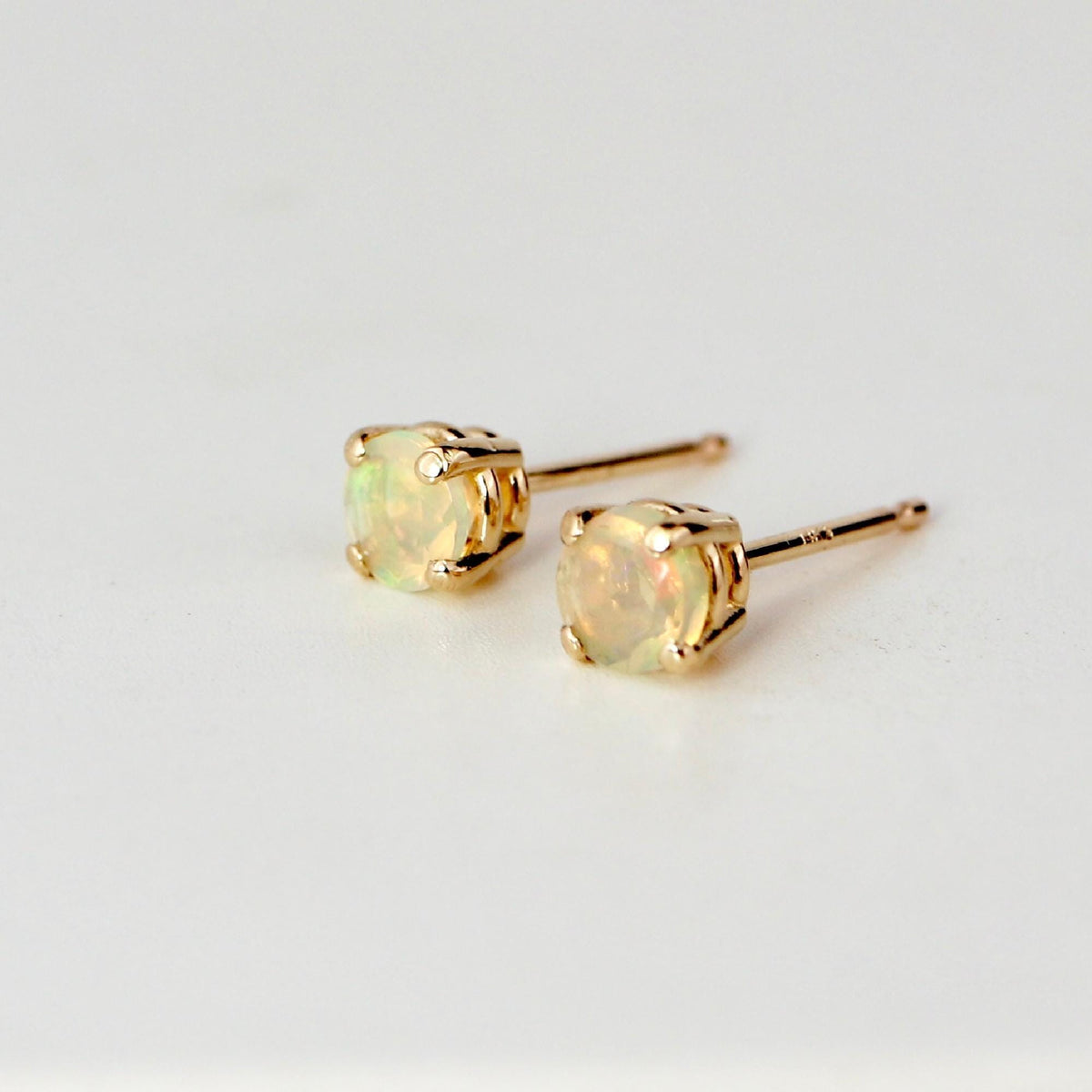 Round Cut Opal Stud Earrings 14k Gold - Melt'm Jewelry