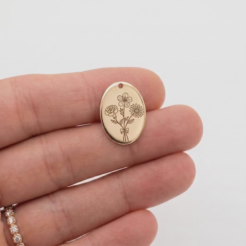 Birth Flower Bouquet Oval Disc Necklace, Combined Family Birth Flower Necklace