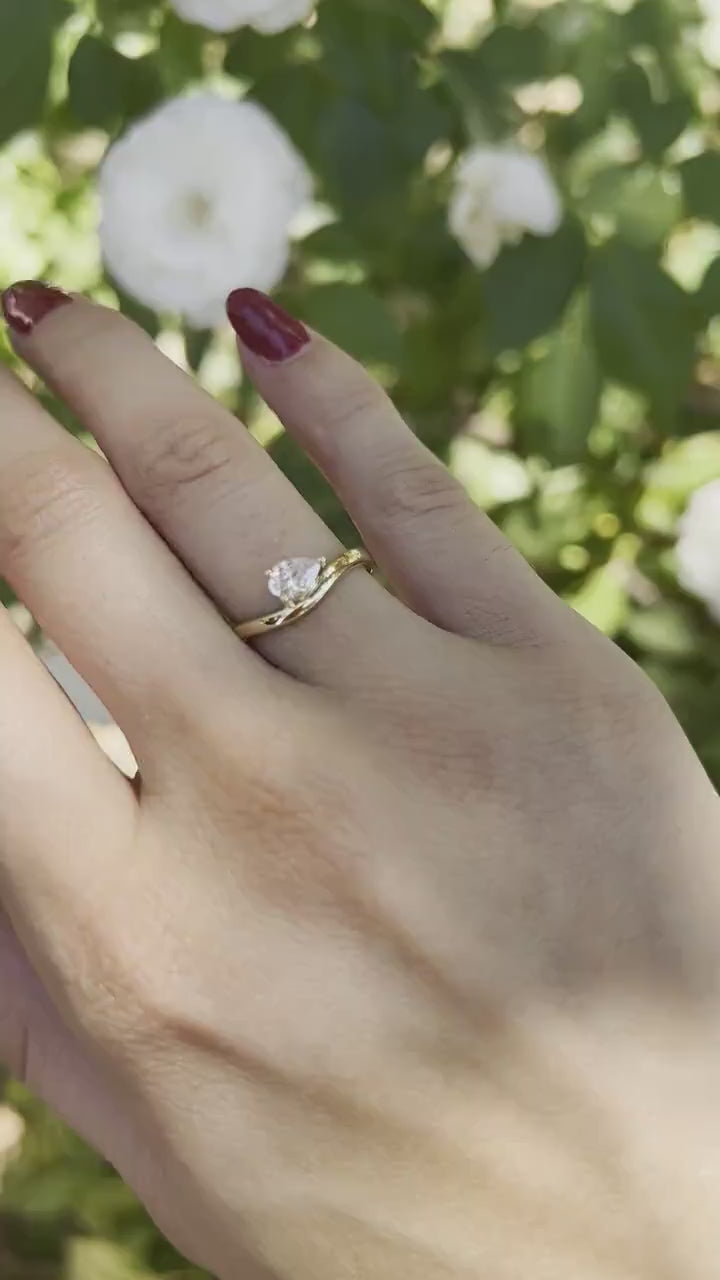 East West Pear Moissanite Ring 14k Gold, LIL JASMINE
