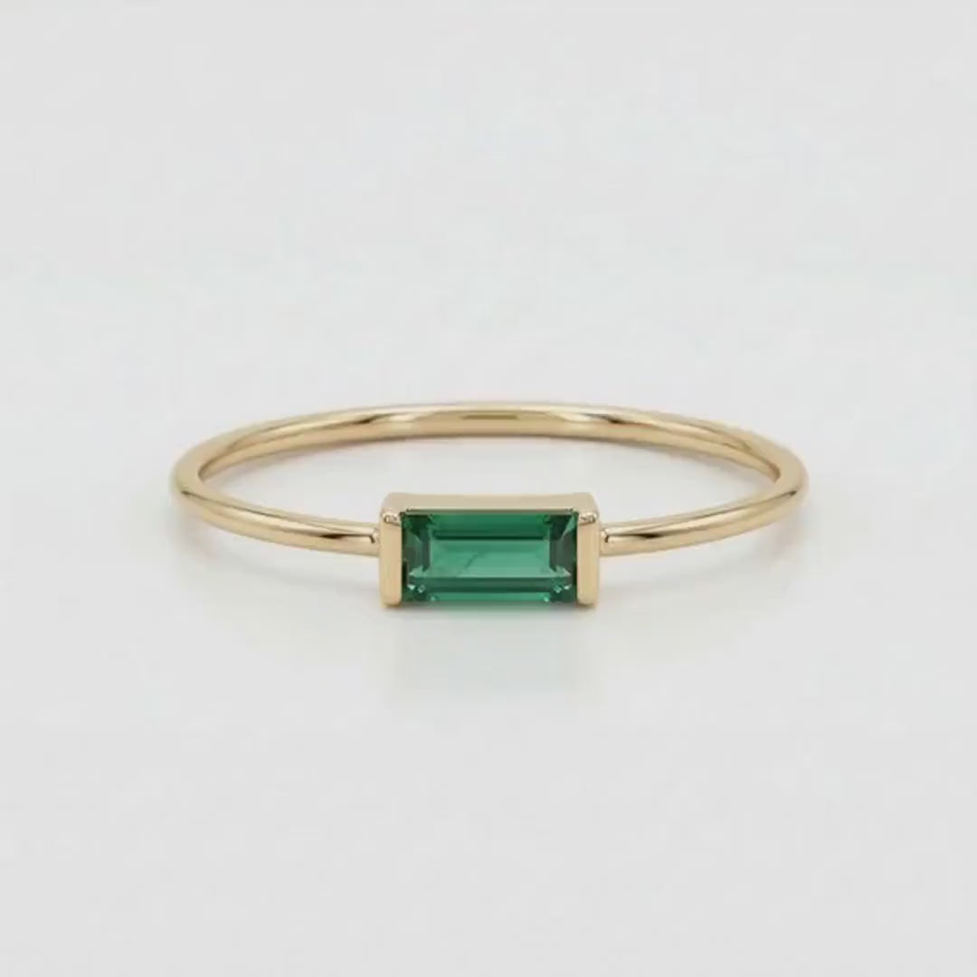 Minimalist Baguette Emerald Ring 14k Gold