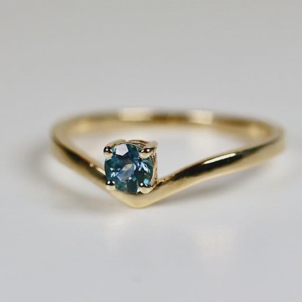 Montana Sapphire V Shaped Ring 14k White Gold