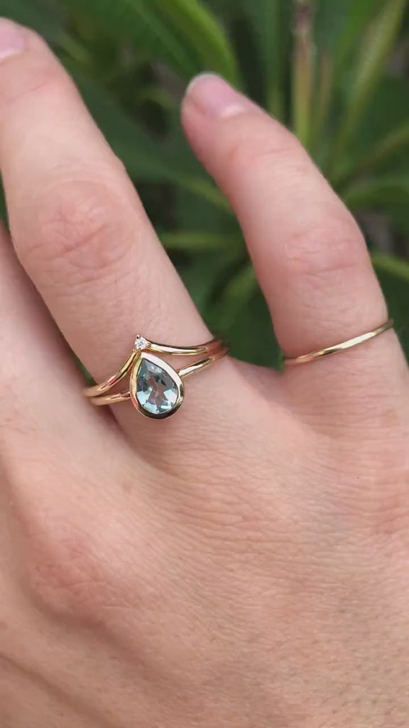 14k Solid Gold Dainty V Diamond Wedding Band