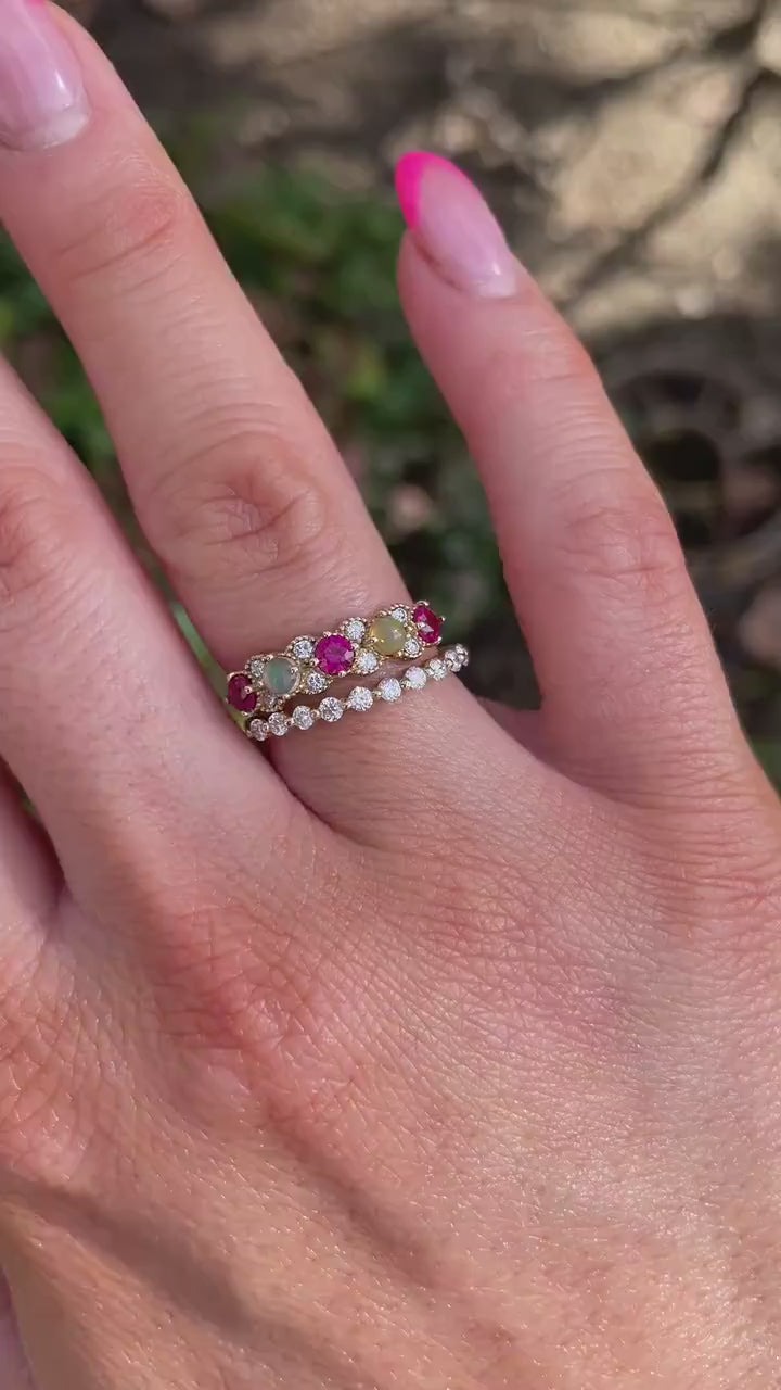 Shared Prong Diamond Wedding Band, 14k Solid Gold Floating Diamond Ring