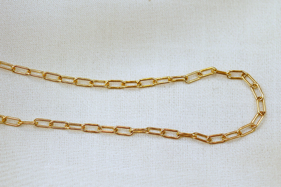 Conrad Rectangle Chain Link T-Bar Necklace in Worn Gold – THE LUCKY KNOT
