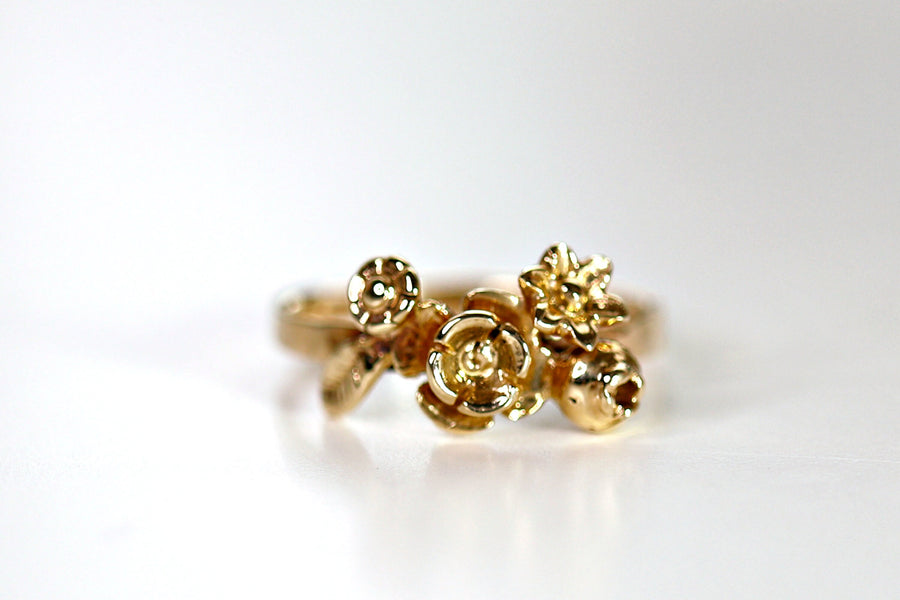 14k Gold Flower Cluster Ring