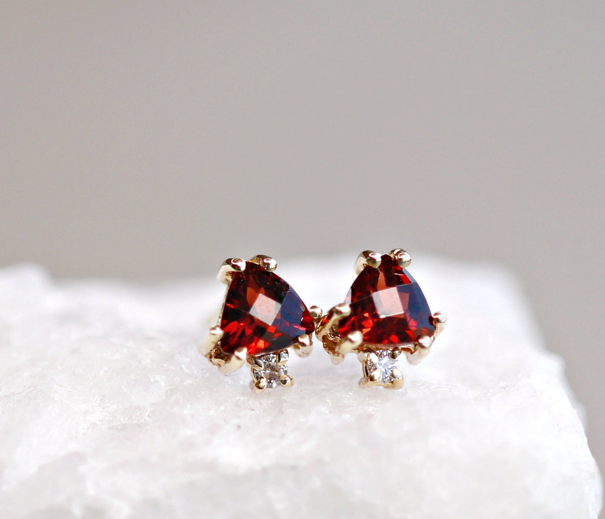 Triangle Garnet Stud Earrings with Diamonds, Solid 14k Gold Garnet Earrings, Geometric Jewelry, Diamond and Garnet Stud Earrings