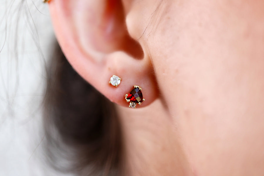 Triangle Garnet Stud Earrings with Diamonds, Solid 14k Gold Garnet Earrings, Geometric Jewelry, Diamond and Garnet Stud Earrings