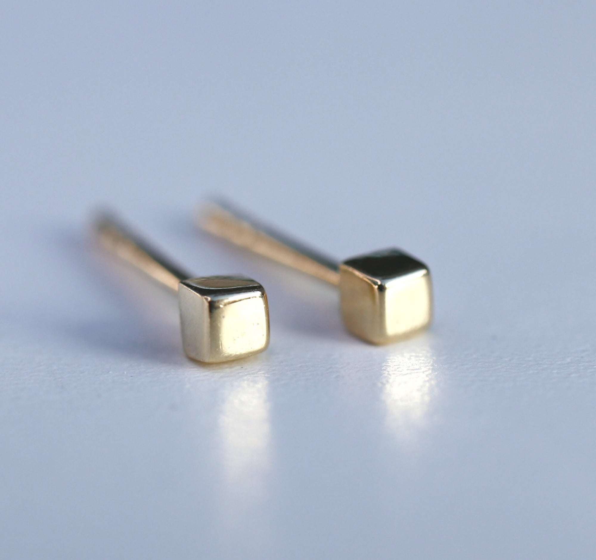 14k Gold Cube Stud Earrings