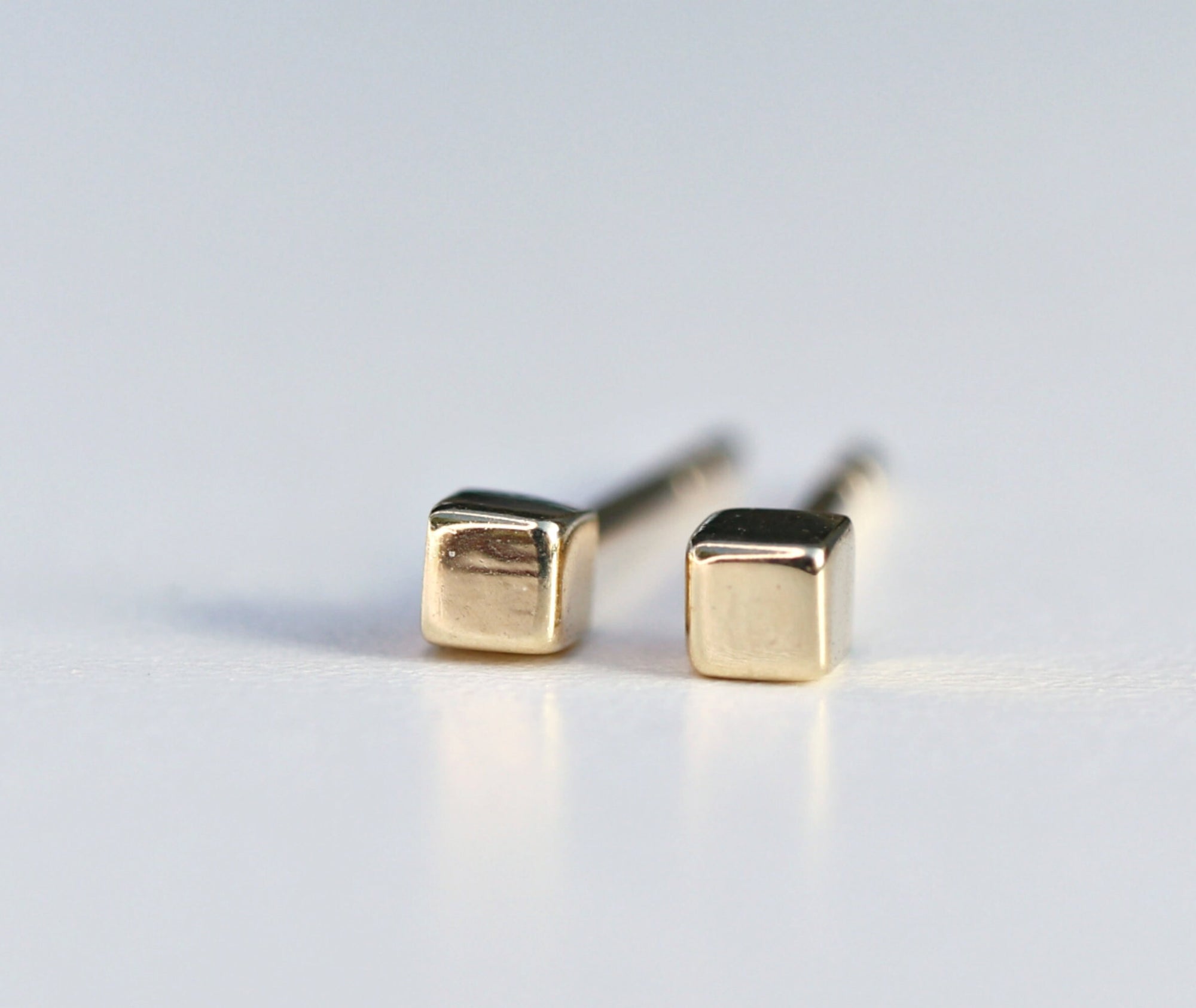 14k Gold Cube Stud Earrings