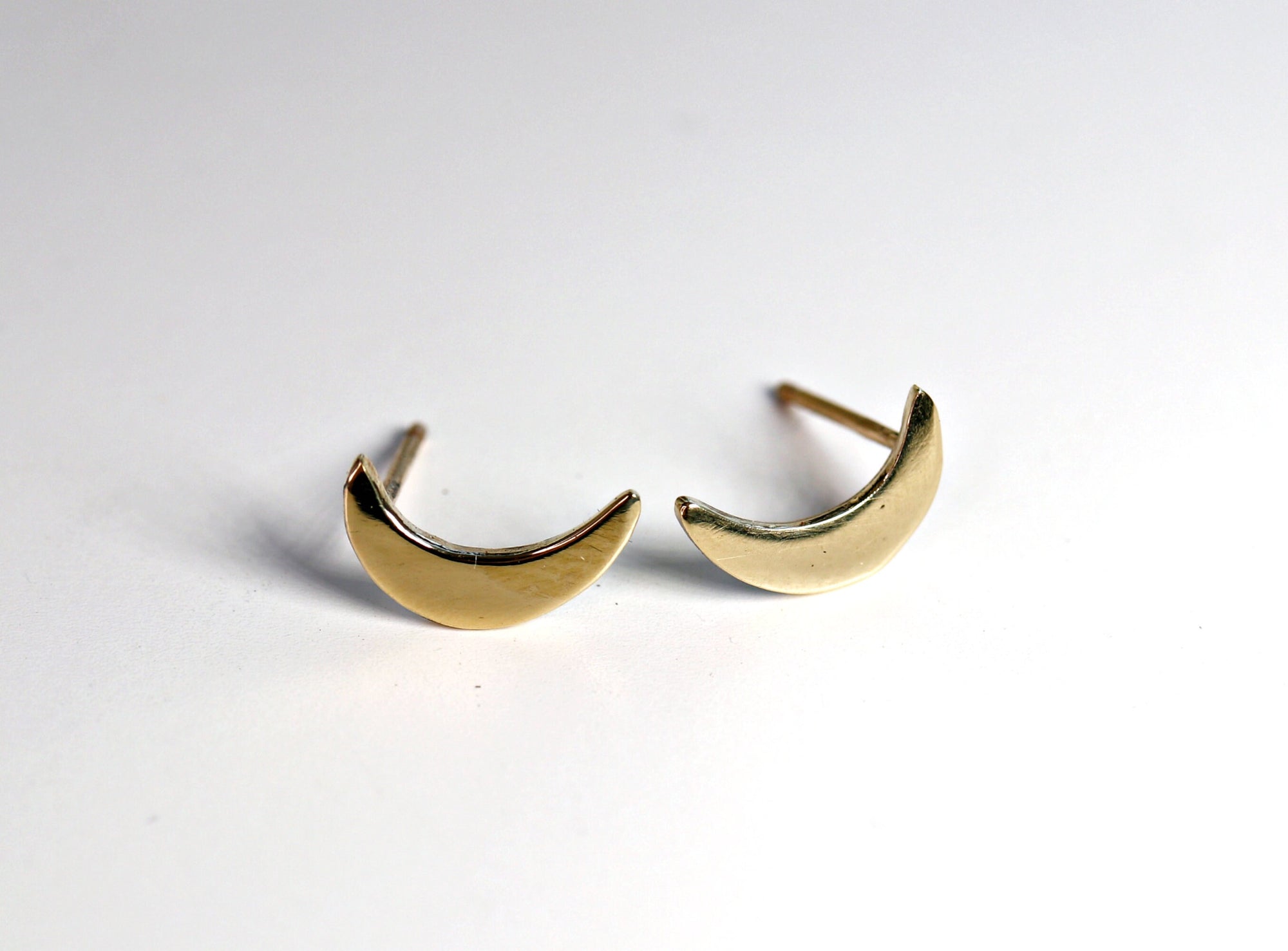 14k Solid Gold Crescent Moon Earrings, Moon Stud Earrings