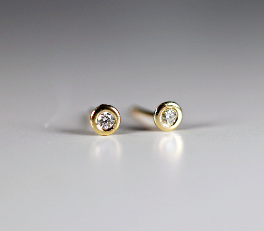 14k Solid Gold Tiny Diamond Stud Earrings