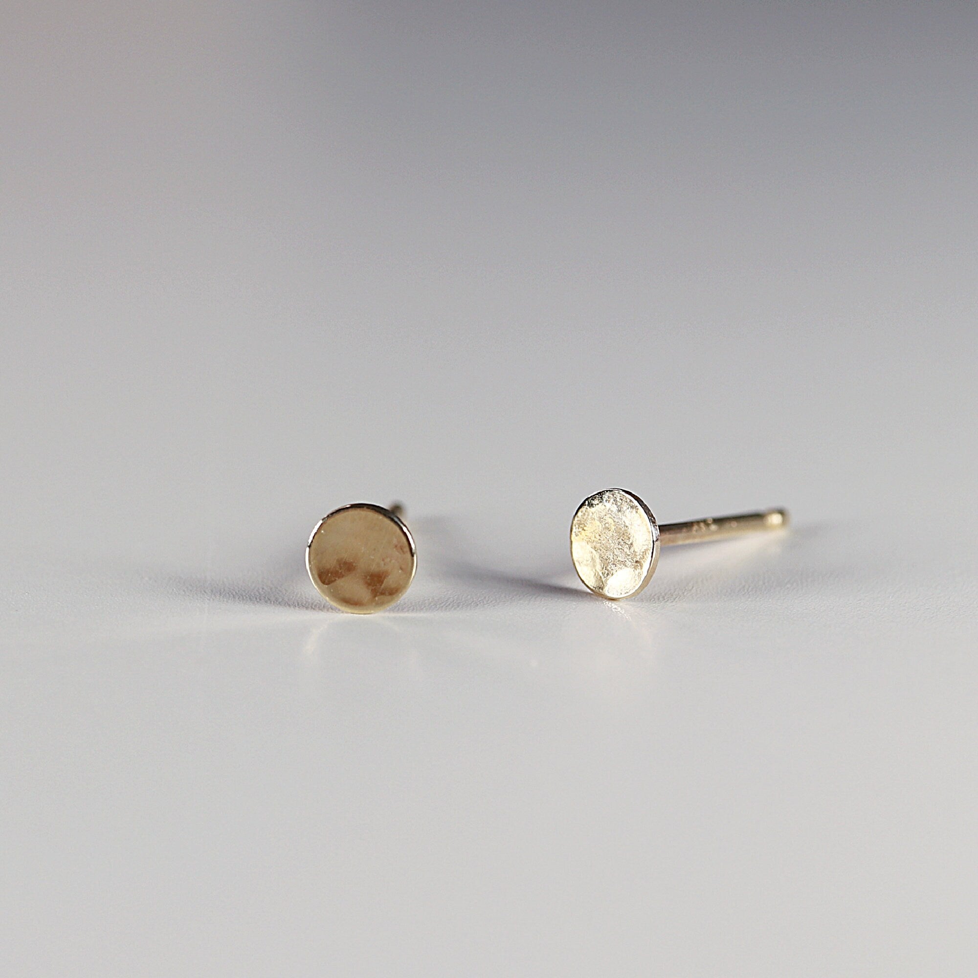 14k Solid Gold Stud Earrings - 4mm Hammered Disc Studs