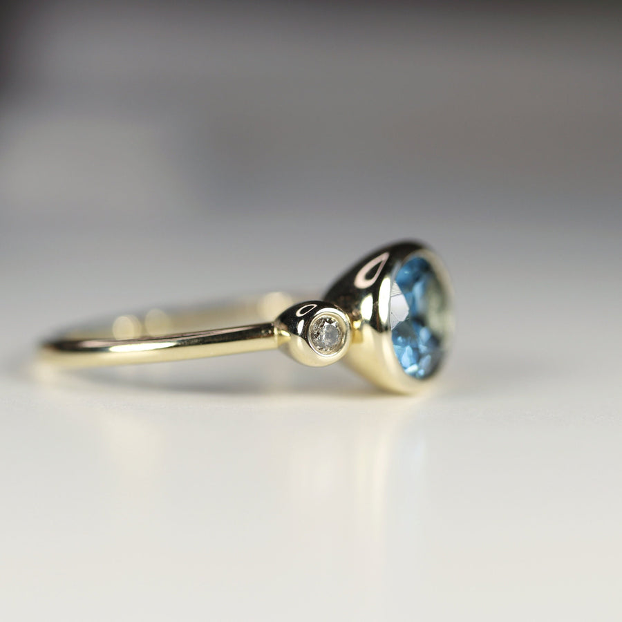 Oval London Blue Topaz Ring w. Diamonds 14k Gold, Topaz Engagement Ring, London Blue Topaz Ring, Statement Ring, Gift For Her