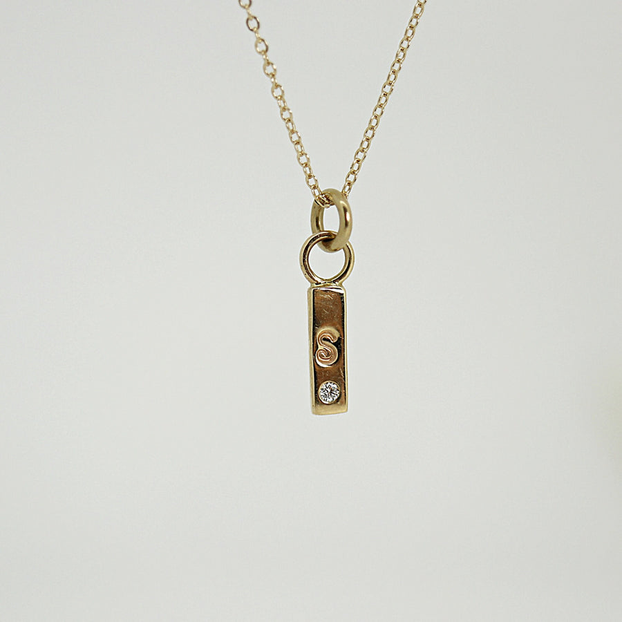 14k Solid Gold Vertical Bar Necklace