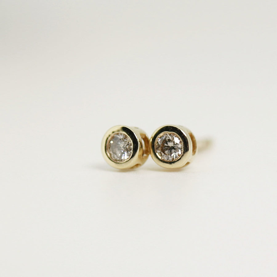 Tiny Diamond Studs, 0.09ct 14k Solid Gold Diamond Stud Earrings