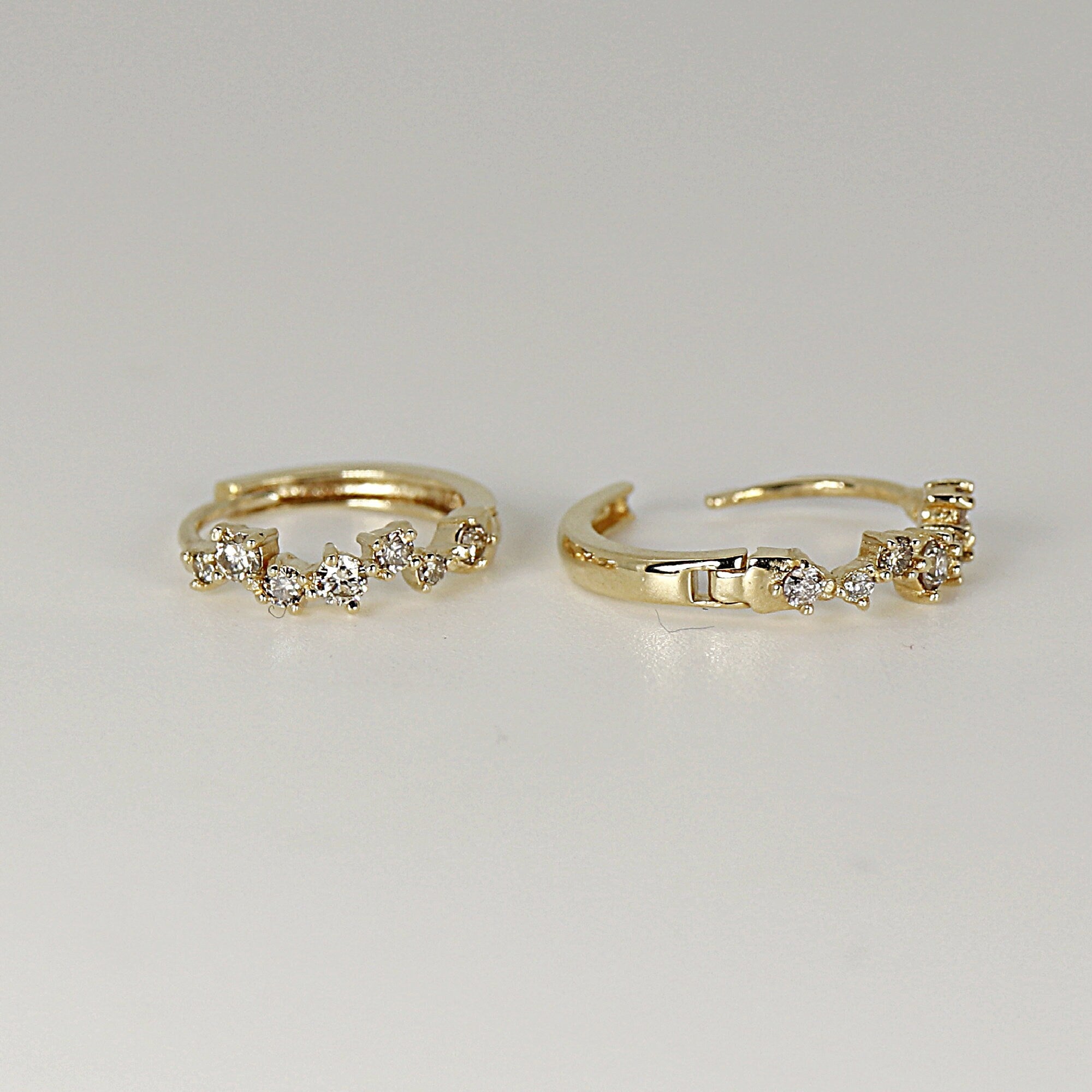 14k Diamond Huggie Hoop Earrings - Melt'm Jewelry