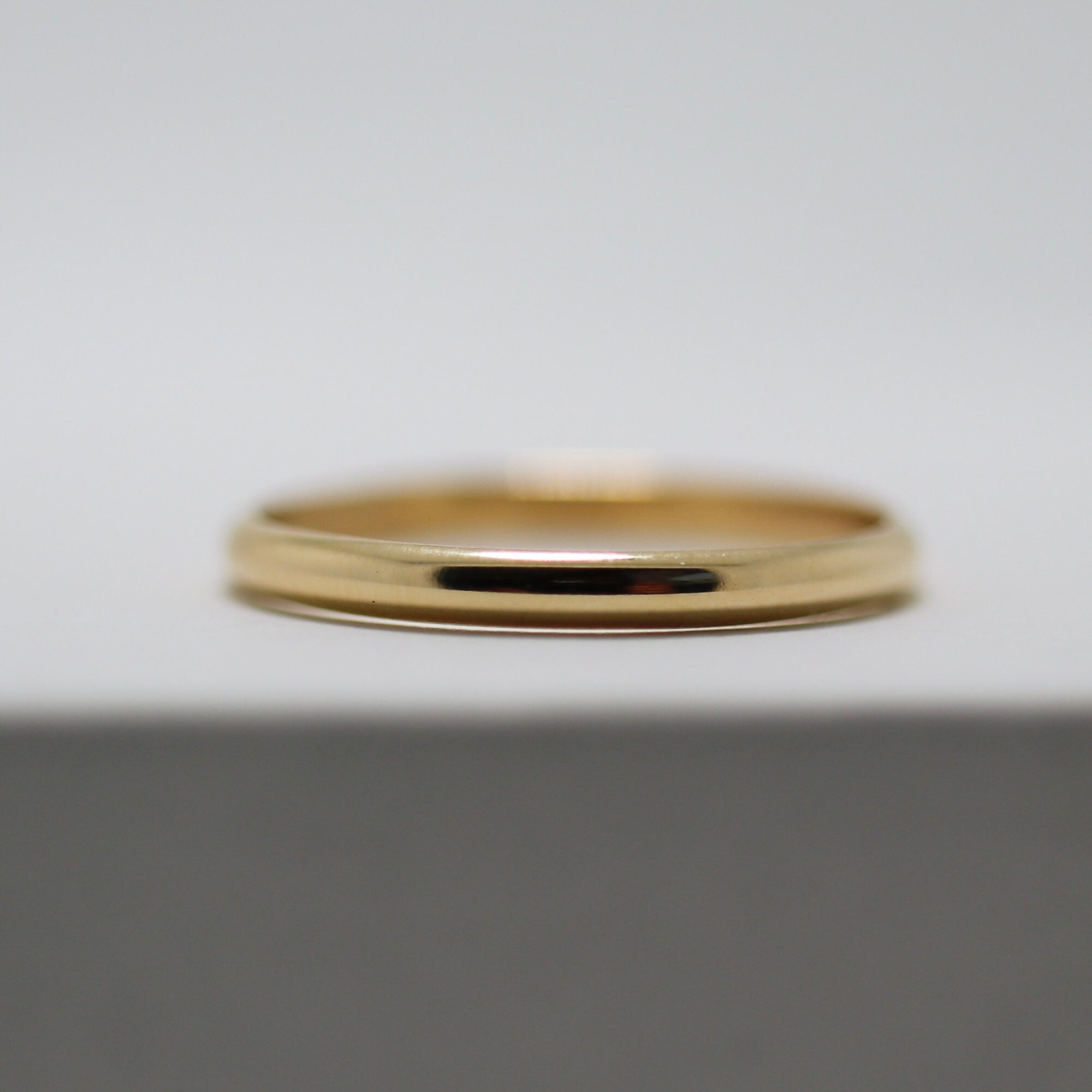 14k Solid Gold Plain Wedding Band Hammered